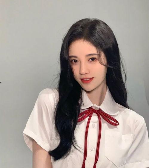 鞠婧祎每日吃瓜会视频,揭秘娱乐圈幕后故事
