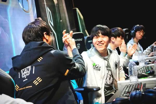 ig夺冠吃瓜视频下载,吃瓜视频带你回顾电竞盛宴