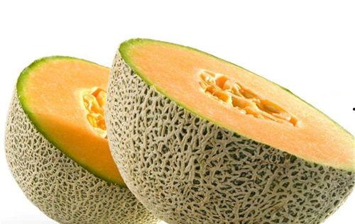 琦宝夫妇吃哈密瓜视频,甜蜜瞬间温馨满满